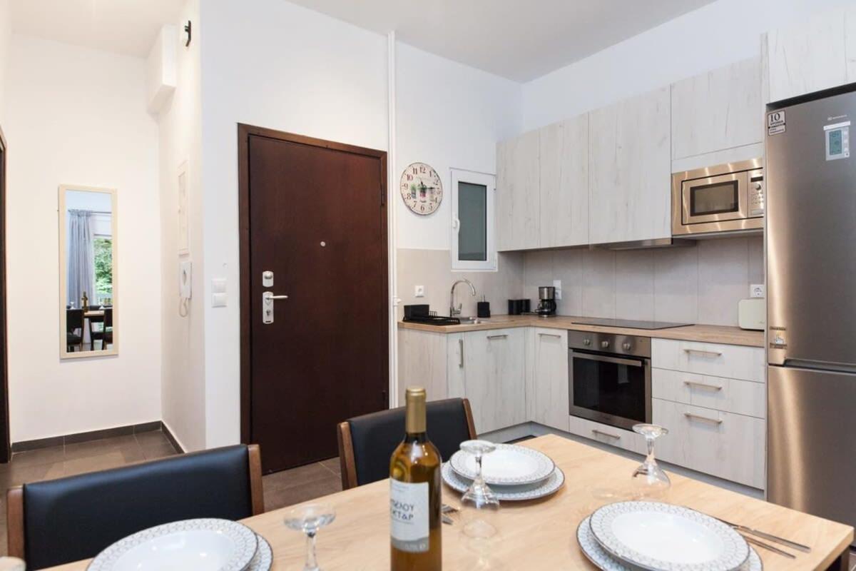 Elegant Urban Escape 1 Bd Apt In Kolonaki Apartman Athén Kültér fotó