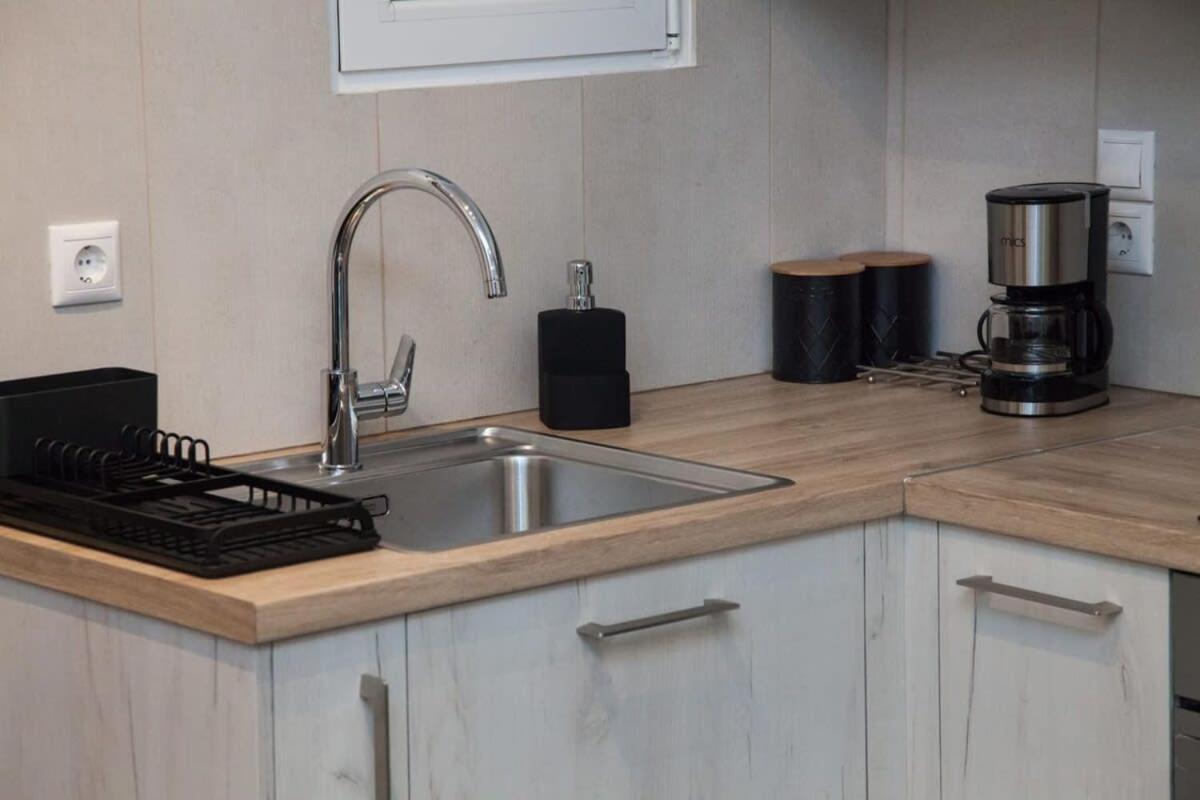Elegant Urban Escape 1 Bd Apt In Kolonaki Apartman Athén Kültér fotó