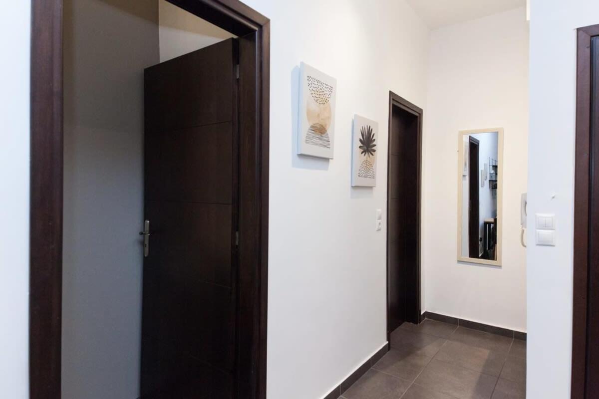 Elegant Urban Escape 1 Bd Apt In Kolonaki Apartman Athén Kültér fotó