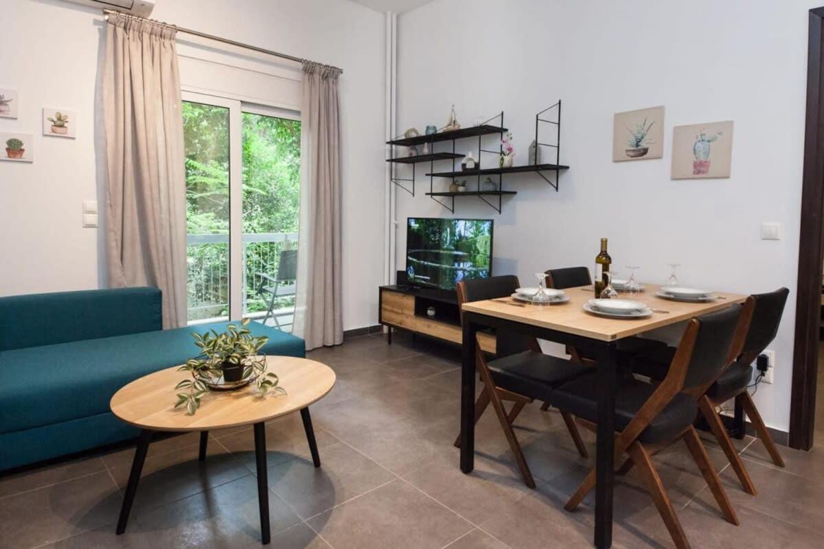 Elegant Urban Escape 1 Bd Apt In Kolonaki Apartman Athén Kültér fotó